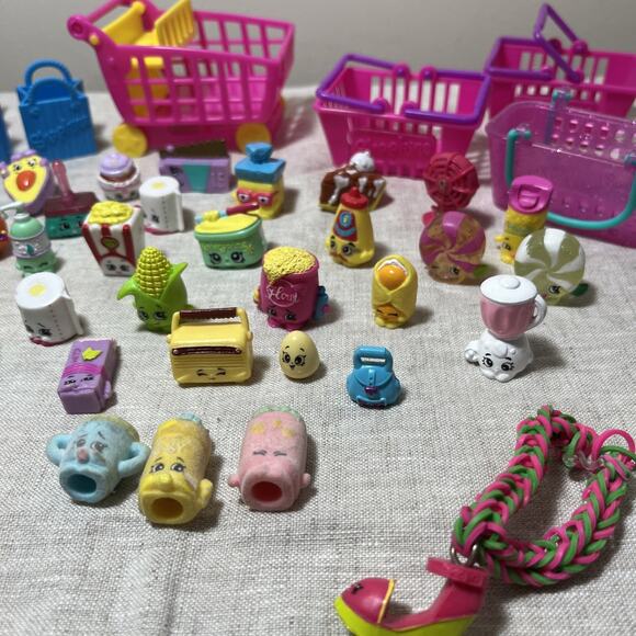 Shopkins Lot of 59 Random Figures accessories Characters Mixed Seasons bundle - Picture 4 of 8